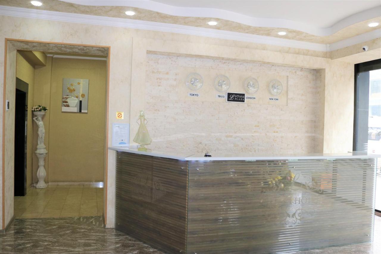 L Plaza Hotel Tbilissi Extérieur photo
